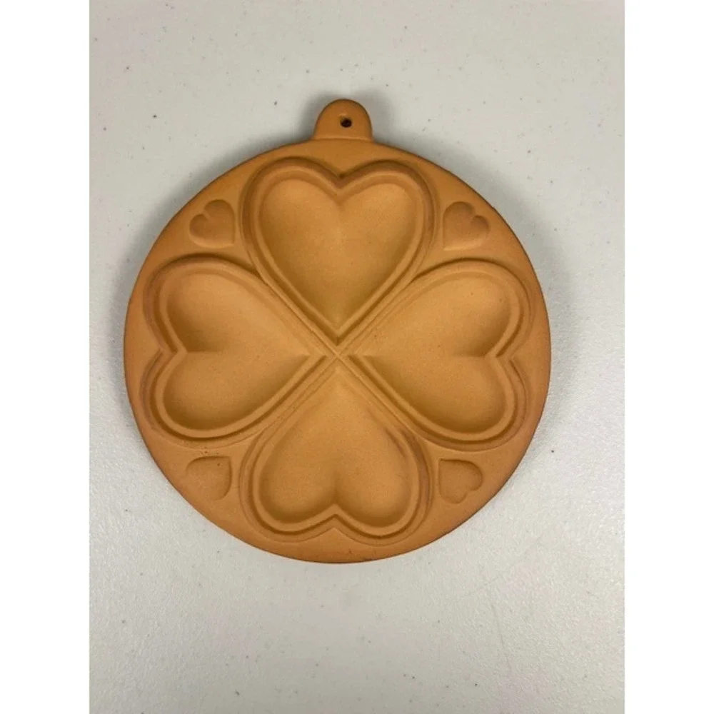 Vintage Terracotta‎ Heart Clover Cookie Mold Wall Plaque Japan 7 Inch Round